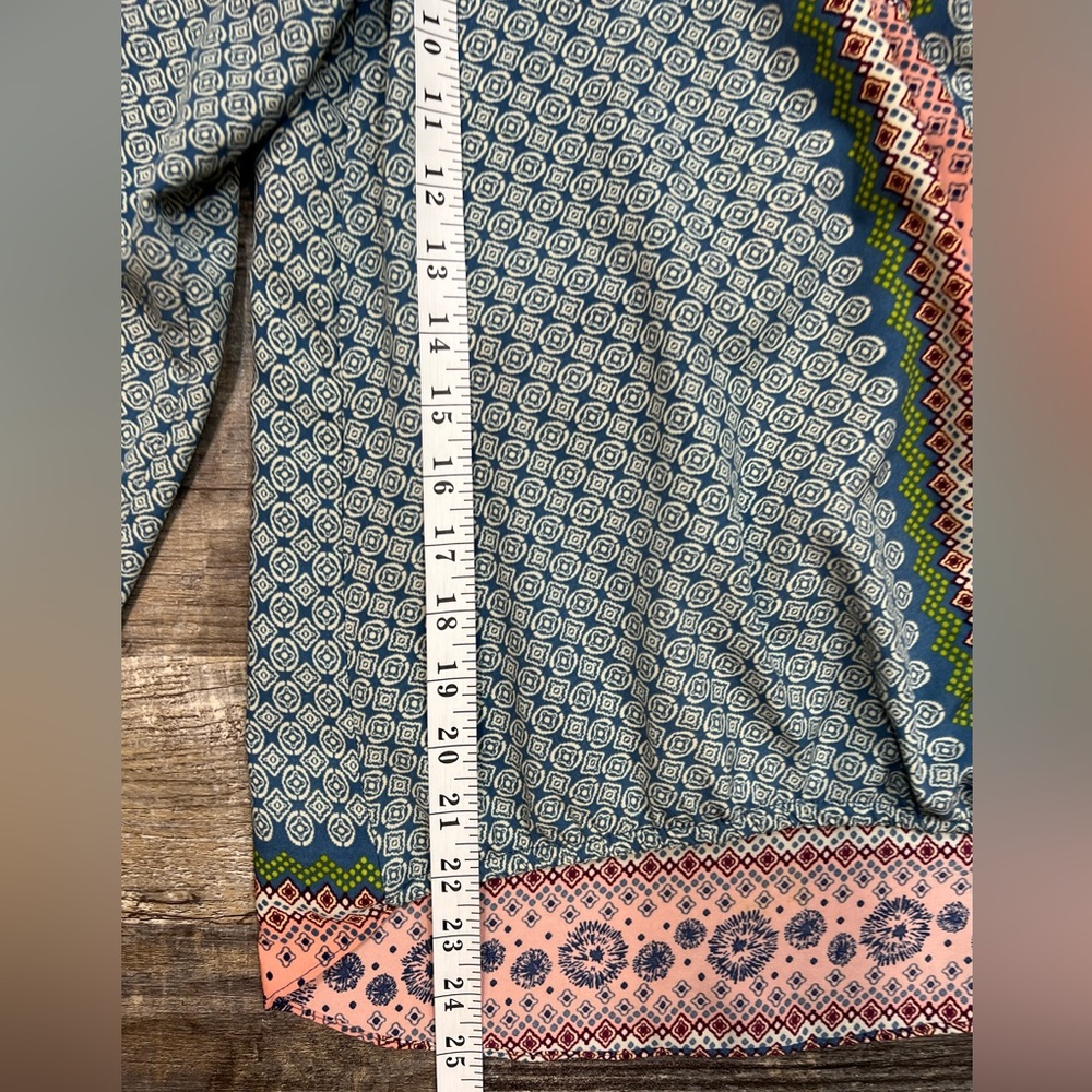 Renee C Landry Cross Front Abstract Print Blouse Drape Top Size Small - Picture 8 of 11